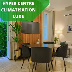 Apartment Casa Alma. Hyper Centre. Luxe.