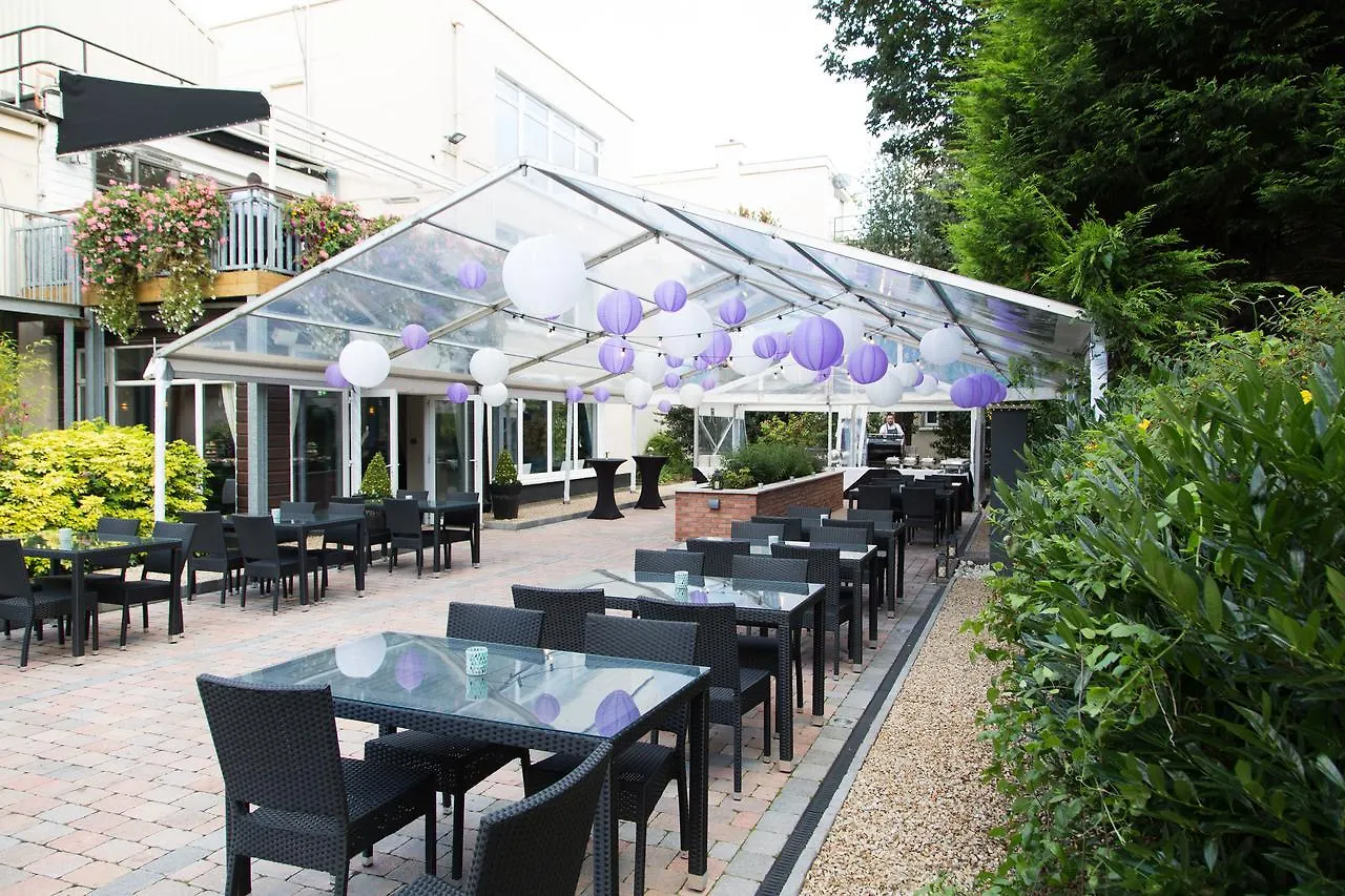Sandymount Hotel Dublin 4*,